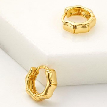Earrings | Tamara Huggie | Gold