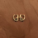 Earrings | Tia Huggie | Gold